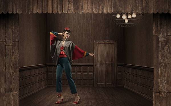 Photograph Ully Zoelkarnain  Lenong Room V2 on One Eyeland